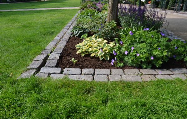 Stone Edging Installation in Wentzville